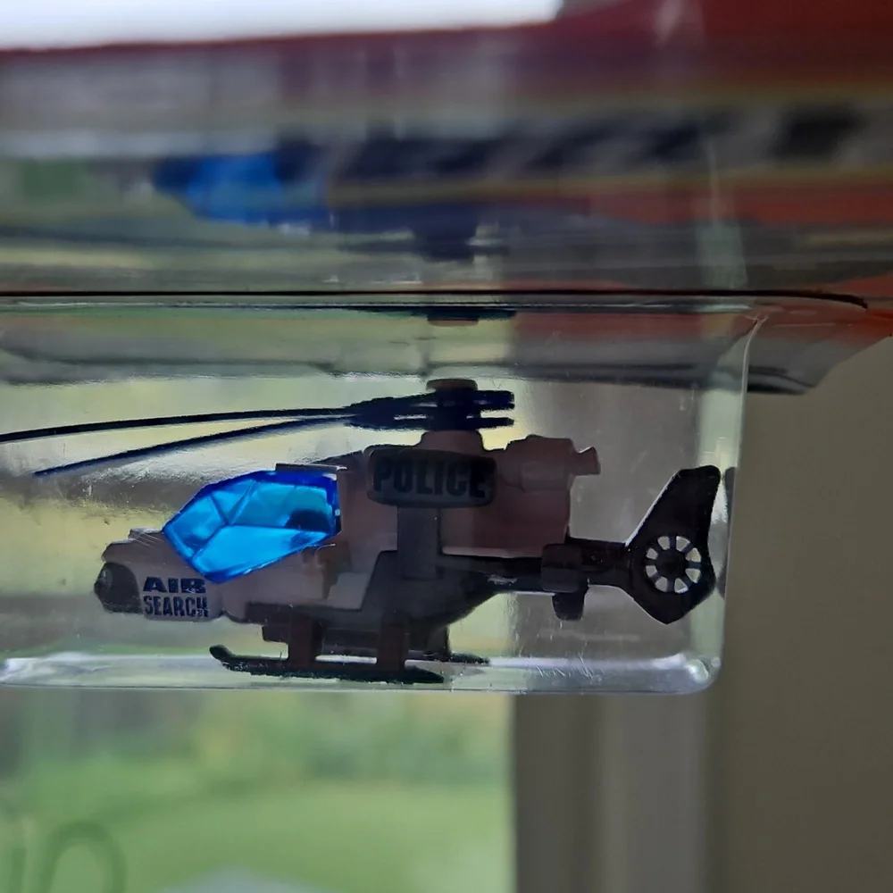 2 NWT 1999 Matchbox "Law and Order" Vehicles - Picture 5 of 9